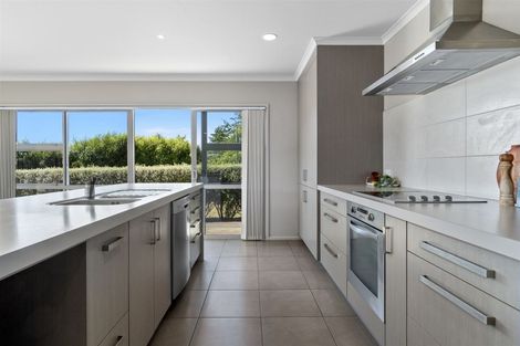 Photo of property in 136 Waterside Drive, Pyes Pa, Tauranga, 3112