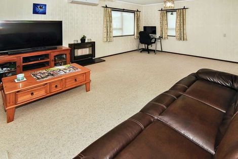 Photo of property in 1/40 Phillip Street, Johnsonville, Wellington, 6037