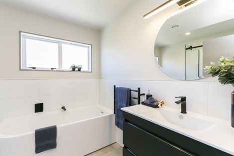 Photo of property in 2/14 Spiers Street, Karori, Wellington, 6012