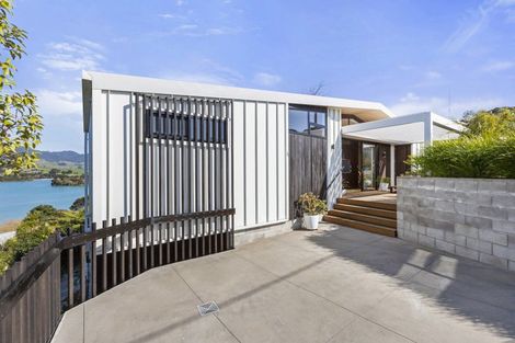 Photo of property in 21 Point Street, Raglan, 3225