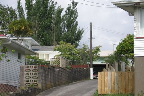 Photo of property in 12a Whittle Place, New Windsor, Auckland, 0600