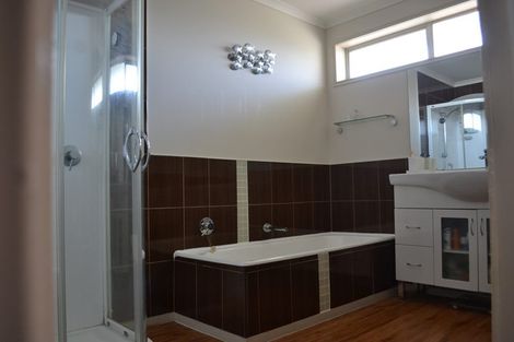 Photo of property in 2 Titoki Place, Inglewood, 4330