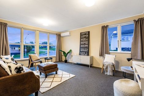 Photo of property in 192 Warspite Avenue, Waitangirua, Porirua, 5024