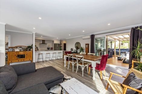 Photo of property in 5 Resolution Drive, Gulf Harbour, Whangaparaoa, 0930