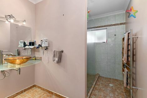 Photo of property in 138 Normandale Road, Normandale, Lower Hutt, 5010