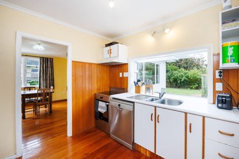 Photo of property in 28 Henare Street, West End, Palmerston North, 4412