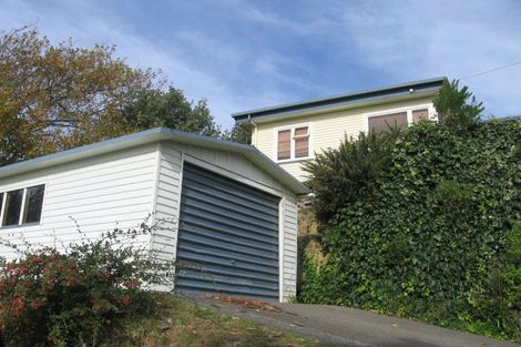 Photo of property in 3 Tui Terrace, Tawa, Wellington, 5028