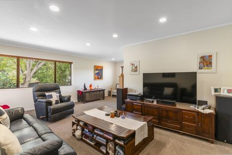 Photo of property in 66 Sunderlands Road, Half Moon Bay, Auckland, 2012