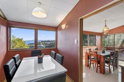 Photo of property in 117 Dowse Drive, Maungaraki, Lower Hutt, 5010