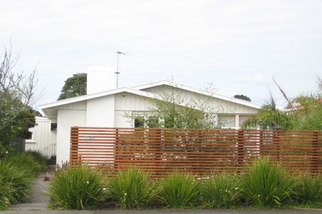 Photo of property in 270 Courtenay Street, Strandon, New Plymouth, 4312