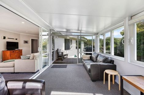 Photo of property in 6 Roy Street, Tawa, Wellington, 5028