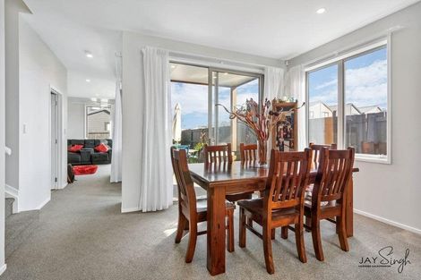 Photo of property in 20 Courage Road, Papakura, 2110