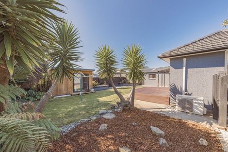 Photo of property in 15 Quebec Place, Wainoni, Christchurch, 8061