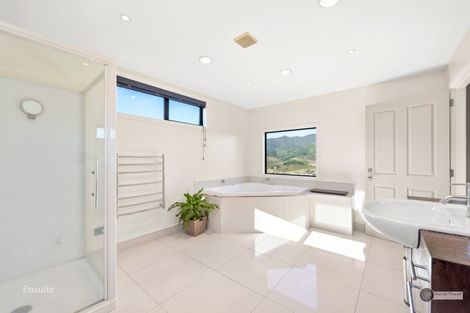 Photo of property in 67 Mount Marua Way, Timberlea, Upper Hutt, 5018