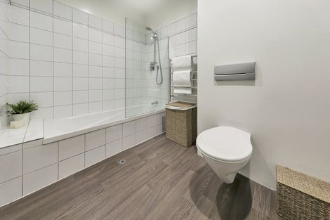 Photo of property in Dunningham City Apartments, 4a/20 Wolfe Street, Auckland Central, Auckland, 1010
