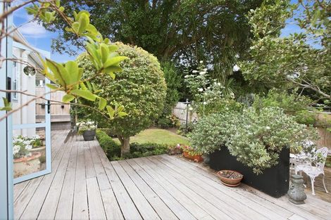 Photo of property in 86a Gover Street, New Plymouth, 4310