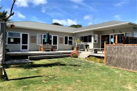 Photo of property in 39 Acheron Road, Paremata, Porirua, 5026