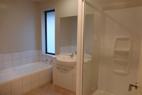 Photo of property in 142 Rolleston Drive, Rolleston, 7614