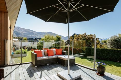 Photo of property in 24 Stackbrae Avenue, Wanaka, 9305