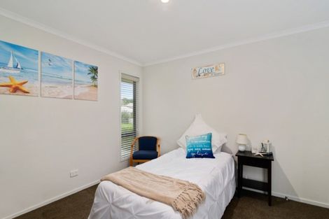 Photo of property in 25 Hamon Place, Pukehangi, Rotorua, 3015