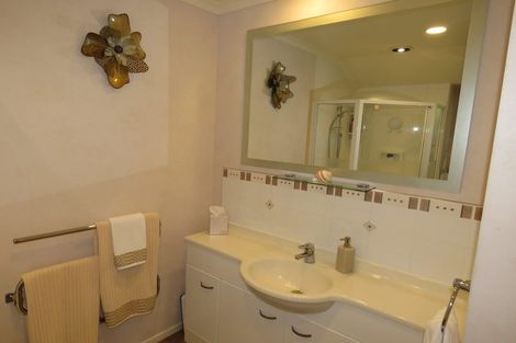 Photo of property in 51 Vogel Place, Waikiwi, Invercargill, 9810