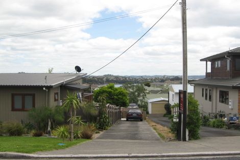 Photo of property in 64a Tiri Road, Manly, Whangaparaoa, 0930