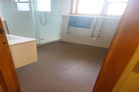 Photo of property in 122 Mana Esplanade, Paremata, Porirua, 5026