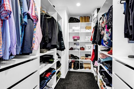 Photo of property in 6 Pebble Beach Court, Waiwhakaiho, New Plymouth, 4312