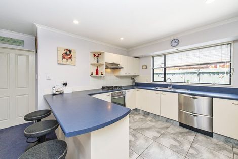 Photo of property in 60 Mauger Drive, Heathcote Valley, Christchurch, 8022