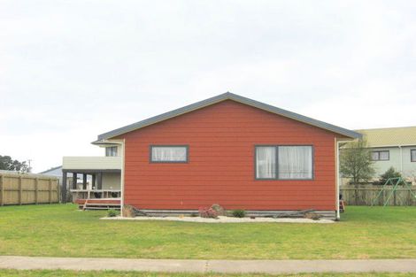 Photo of property in 3 Pipi Dune, Whitianga, 3510