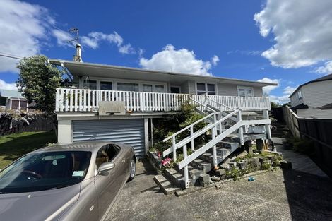 Photo of property in 12 Coniston Avenue, Te Atatu South, Auckland, 0610