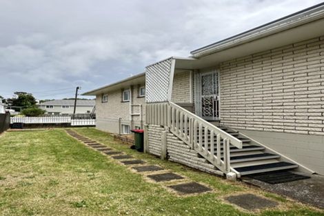 Photo of property in 21 Bulteel Street, New Plymouth, 4310