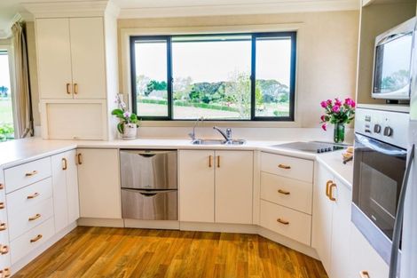 Photo of property in 6 Grove Bush Woodlands Road, Woodlands, Invercargill, 9871