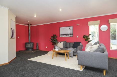Photo of property in 15 Windsor Street, Dannevirke, 4930