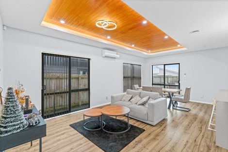 Photo of property in 55 Clarks Beach Road, Clarks Beach, 2122