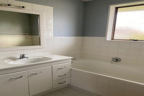 Photo of property in 9a Page Place, Hamilton East, Hamilton, 3216