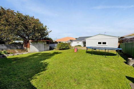 Photo of property in 12 Burns Street, Hawera, 4610