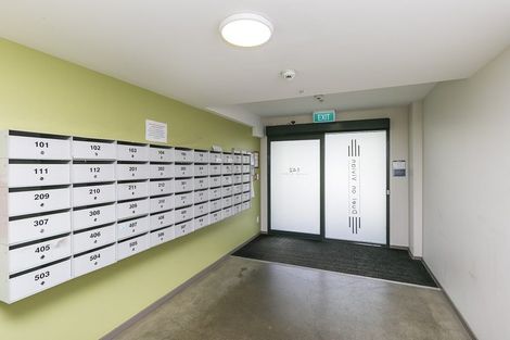 Photo of property in Dual Apartments, 403/142 Vivian Street, Te Aro, Wellington, 6011