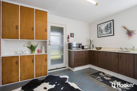 Photo of property in 28 Sandleigh Drive, Athenree, Katikati, 3177