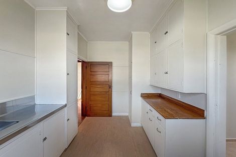Photo of property in 2 White Street, Whanganui East, Whanganui, 4500