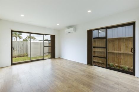 Photo of property in 31 Tapuwae Way, Mangere Bridge, Auckland, 2022