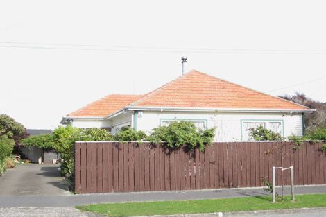 Photo of property in 4 Hall Crescent, Epuni, Lower Hutt, 5011