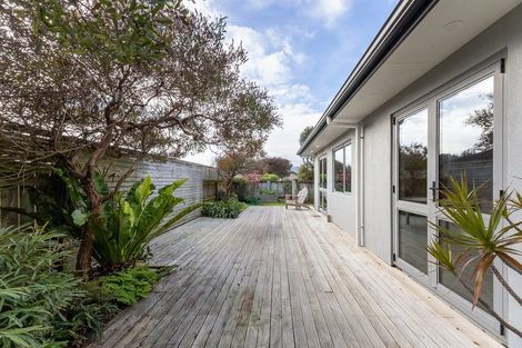 Photo of property in 58 Kotuku Drive, Paraparaumu Beach, Paraparaumu, 5032