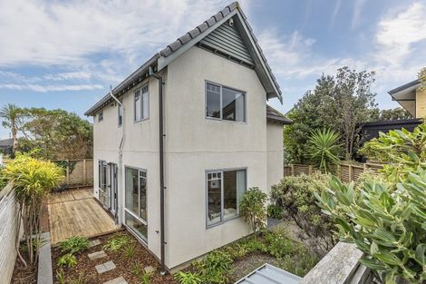 Photo of property in 41 Forres Street, Seatoun, Wellington, 6022