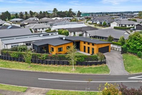 Photo of property in 2 Benmore Crescent, Pyes Pa, Tauranga, 3112