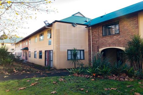 Photo of property in 3/125 Carrington Road, Point Chevalier, Auckland, 1025