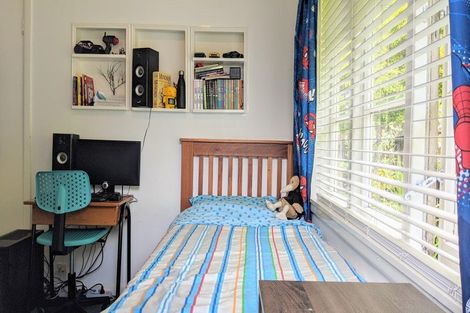 Photo of property in 1/72 Nikau Street, New Lynn, Auckland, 0600