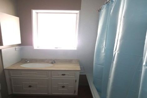 Photo of property in 7 Blueberry Grove, Timberlea, Upper Hutt, 5018