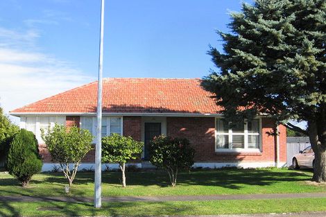 Photo of property in 27 Crewe Crescent, Hokowhitu, Palmerston North, 4410