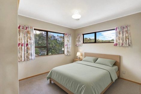 Photo of property in 16 Trevor Terrace, Paremata, Porirua, 5024